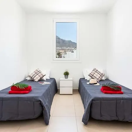 Vila Playa De Fanabe Sleeps 8 Pool Air Con Wifi *
