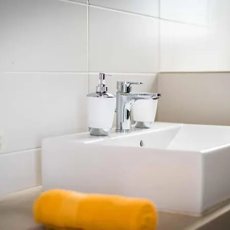 Vila Playa De Fanabe Sleeps 8 Pool Air Con Wifi Costa Adeje (Tenerife)