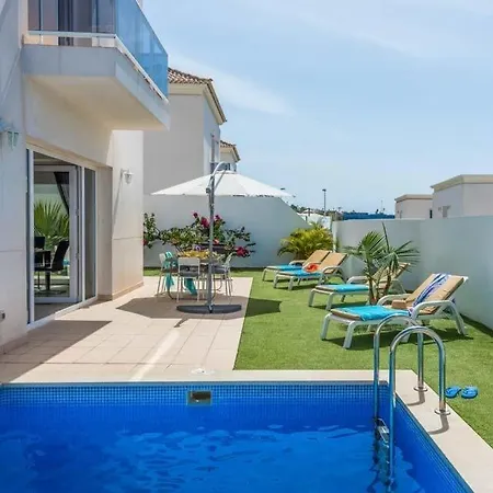 Playa De Fanabe Sleeps 8 Pool Air Con Wifi アデヘ