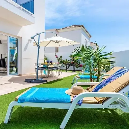 Playa De Fanabe Sleeps 8 Pool Air Con Wifi ヴィラ