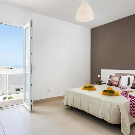 ヴィラ Playa De Fanabe Sleeps 8 Pool Air Con Wifi