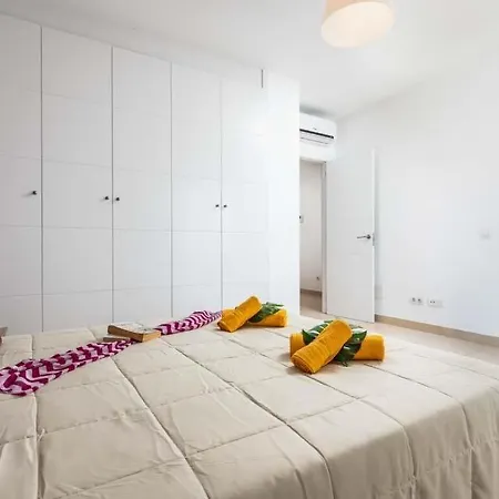 Playa De Fanabe Sleeps 8 Pool Air Con Wifi * アデヘ
